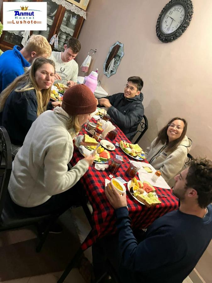 Anmut Hostel Lushoto Eksteriør billede